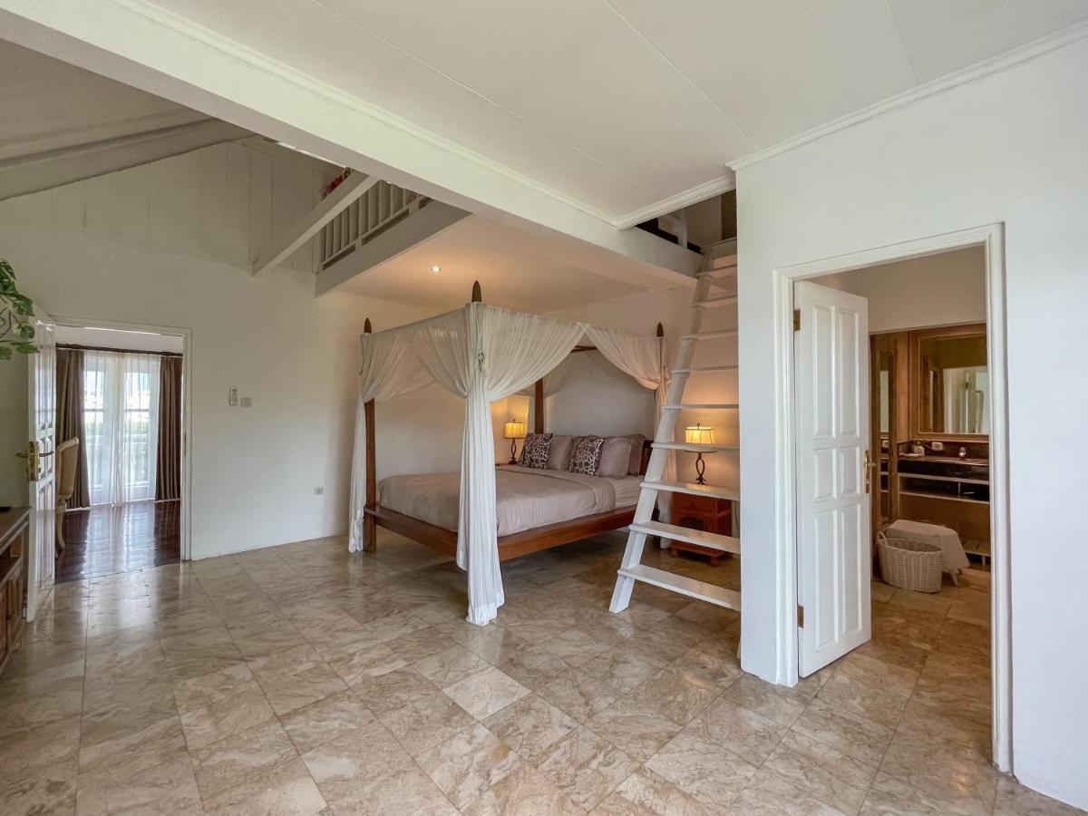 Beach House Canggu - 150M Berawa Beach 外观 照片