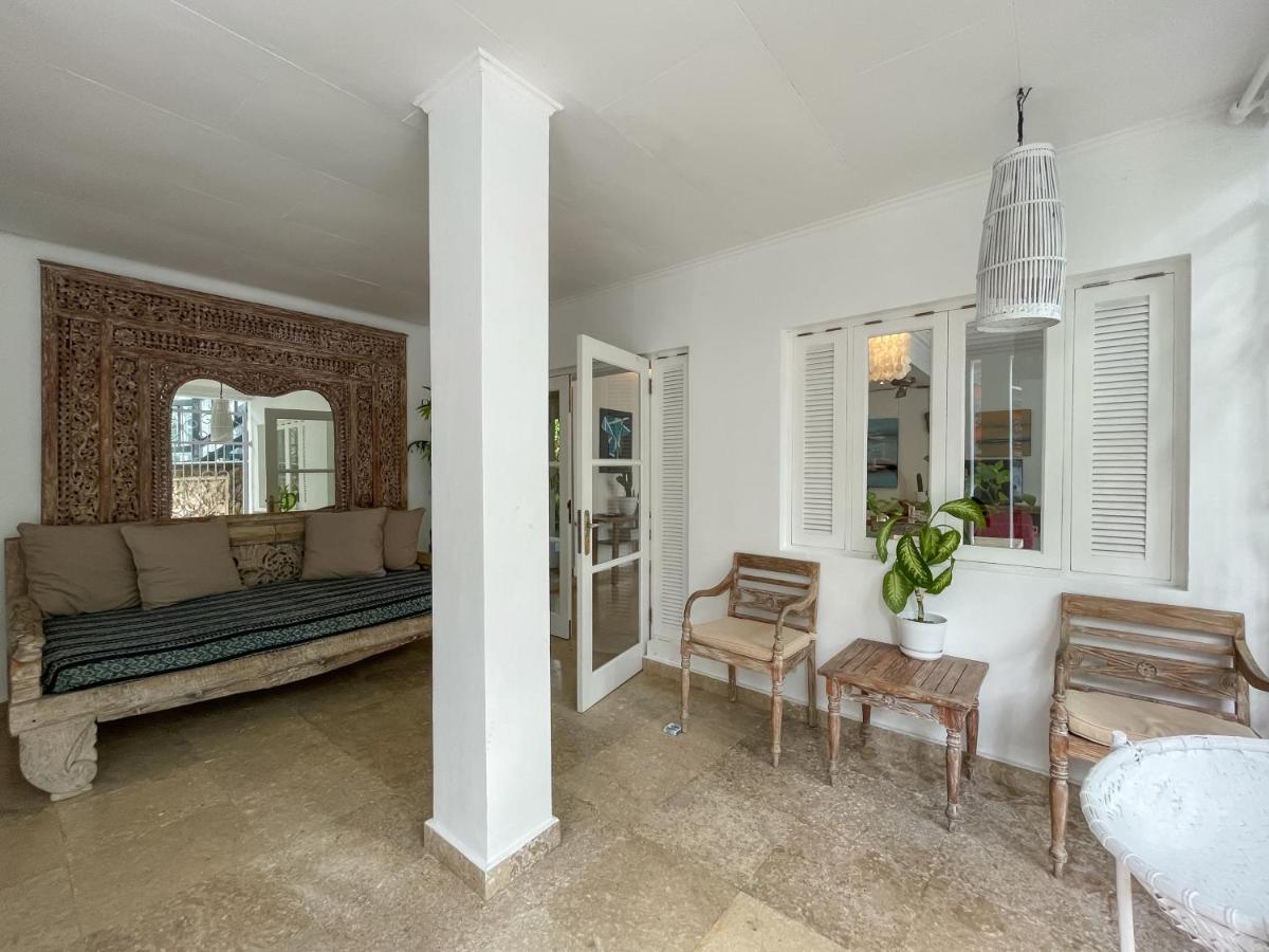 Beach House Canggu - 150M Berawa Beach 外观 照片