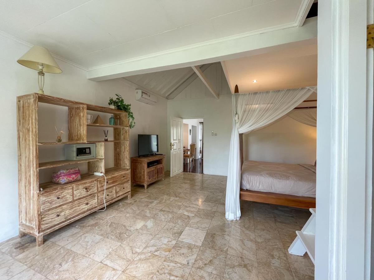 Beach House Canggu - 150M Berawa Beach 外观 照片