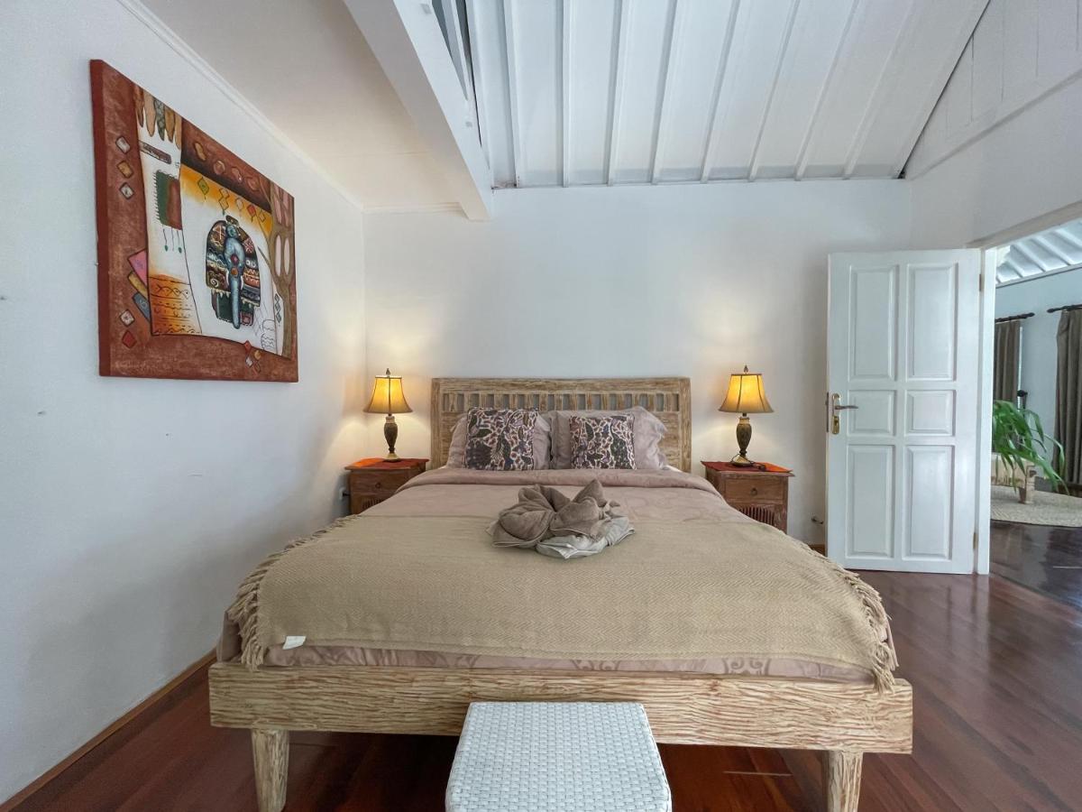 Beach House Canggu - 150M Berawa Beach 外观 照片