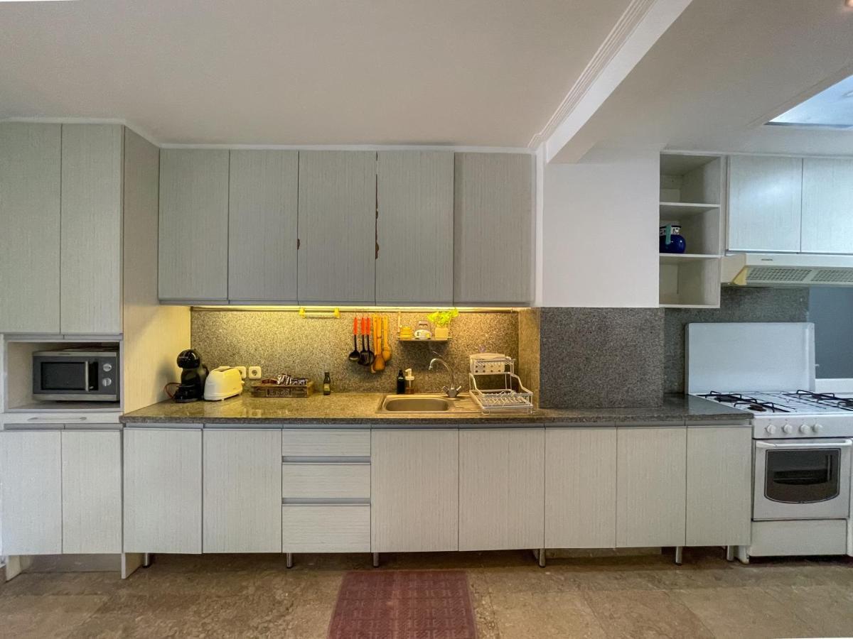 Beach House Canggu - 150M Berawa Beach 外观 照片