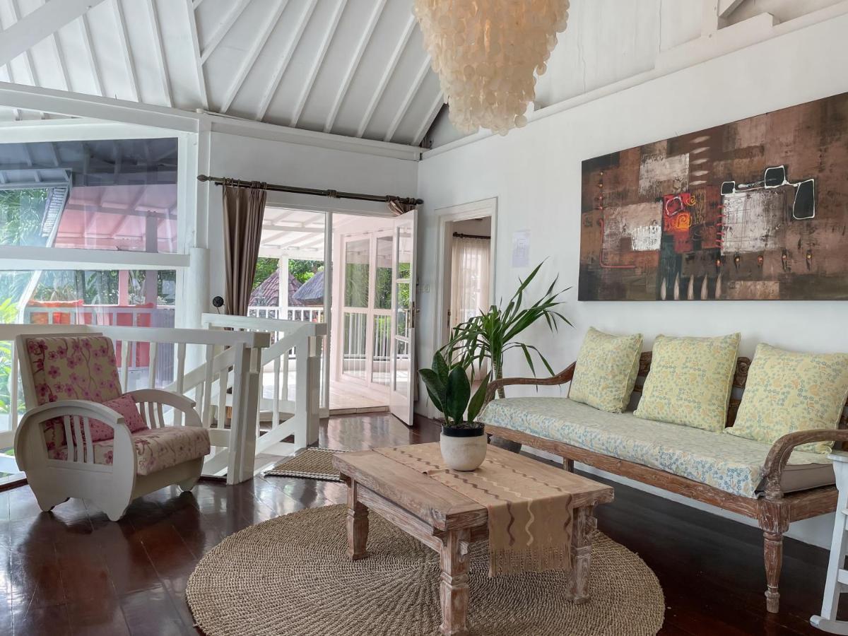 Beach House Canggu - 150M Berawa Beach 外观 照片